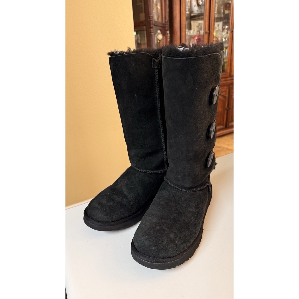 UGG Bailey Button Triplet Tall Boots Black Sheepskin Suede Womens Size 7